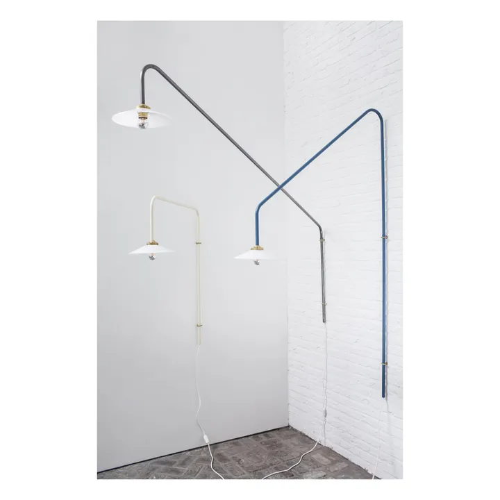 Lampe murale Hanging lamp N°5 - Muller Van Severen- Image produit n°1