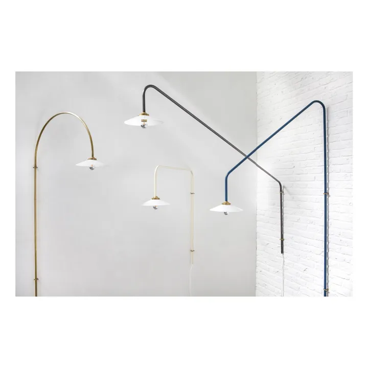 Lámpara de pared Hanging lamp N°1 - Muller Van Severen- Imagen del producto n°1