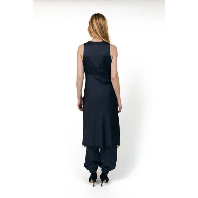 Robe Clari | Washed Black