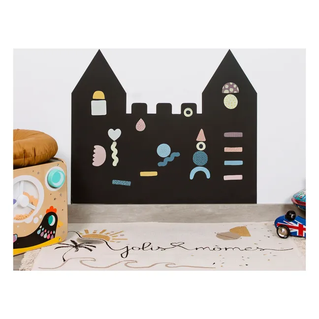 Château magnetic board with 21 geometric shapes