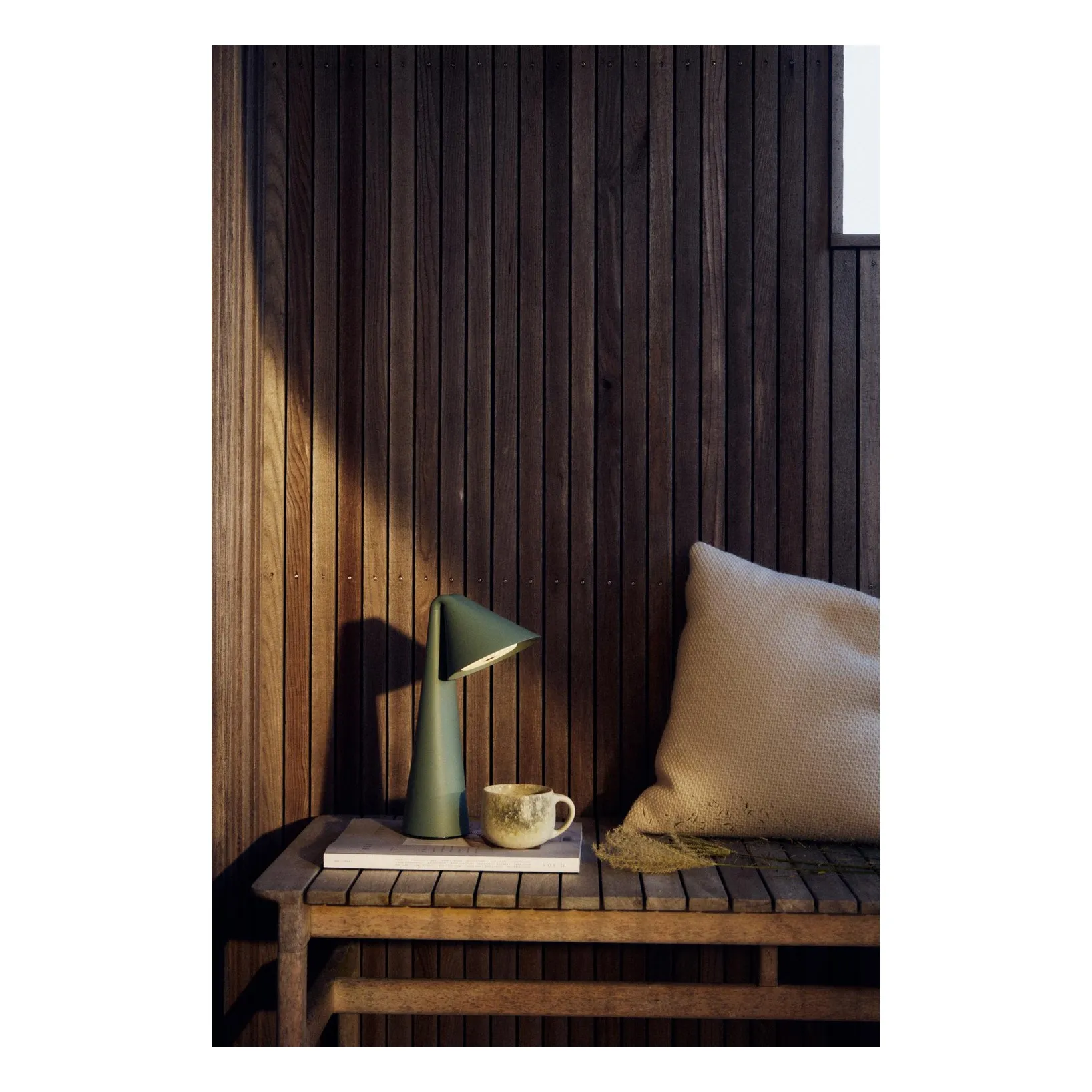 Lampe à poser Ami, Thomas Albertsen | Sauge- Image produit n°4