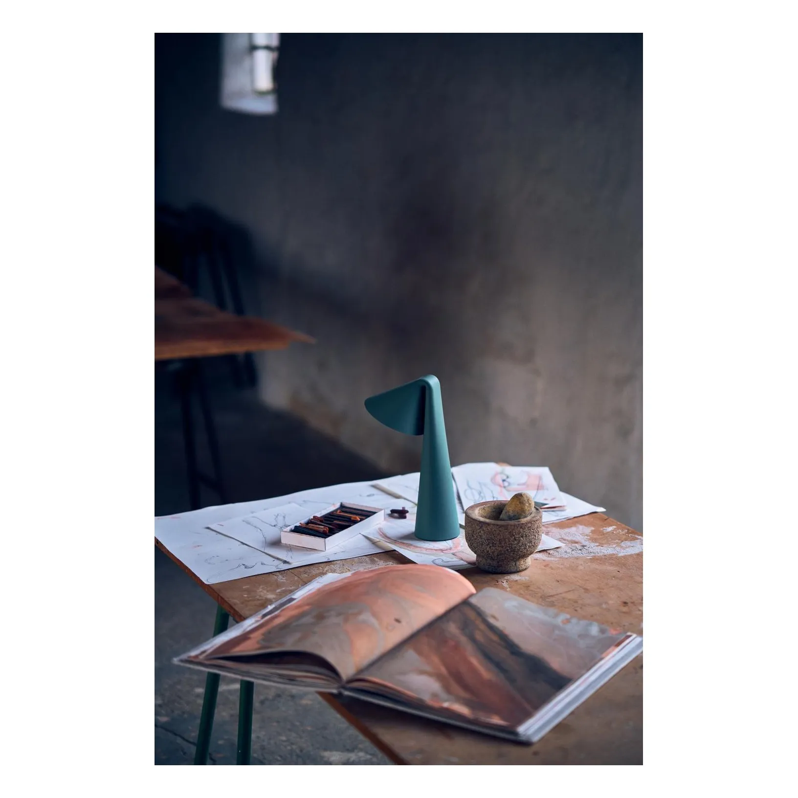 Lampe à poser Ami, Thomas Albertsen | Sauge- Image produit n°5