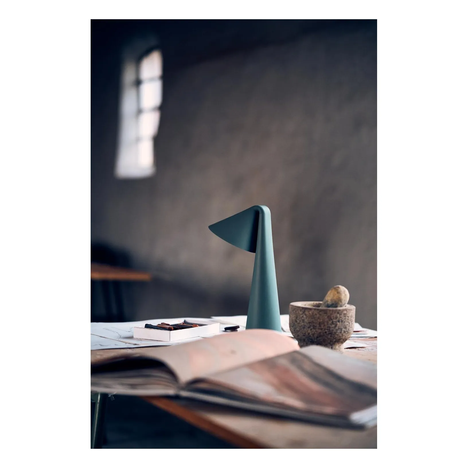 Lampe à poser Ami, Thomas Albertsen | Sauge- Image produit n°7