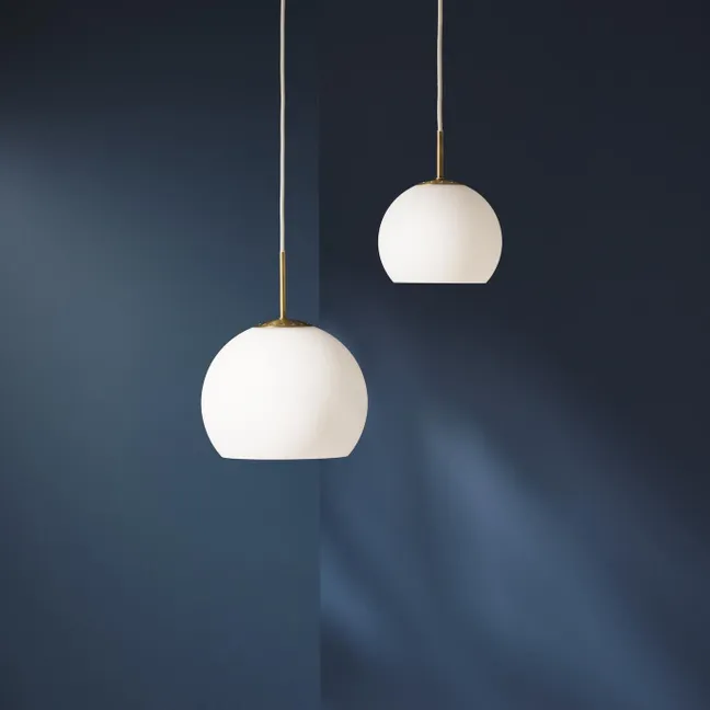 Lámpara colgante de cristal «Ball», de Benny Frandsen | Blanco