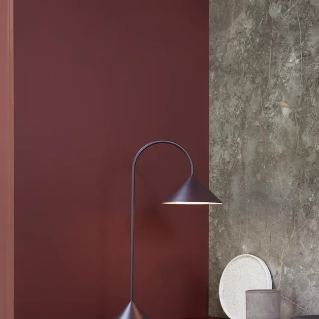 Lampe à poser Grasp, Thomas Albertsen | Betterave