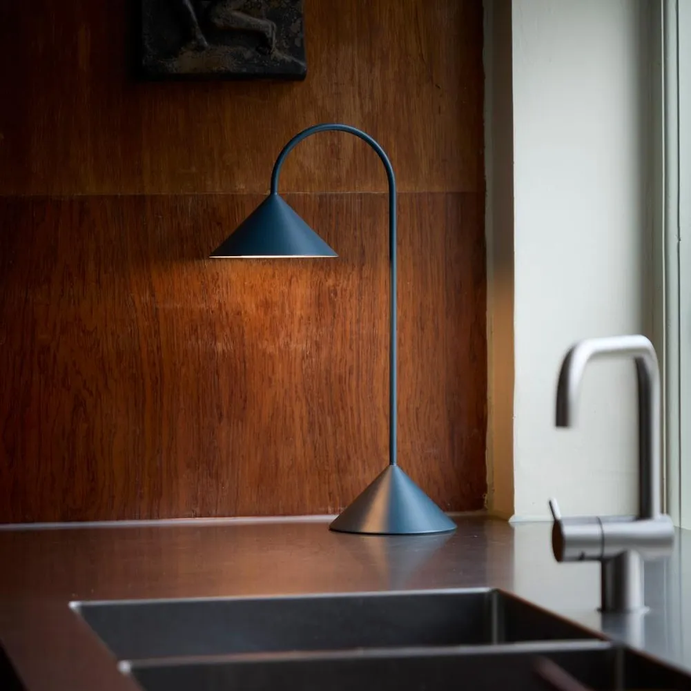 Lampe à poser Grasp, Thomas Albertsen | Bleu pétrole- Image produit n°2