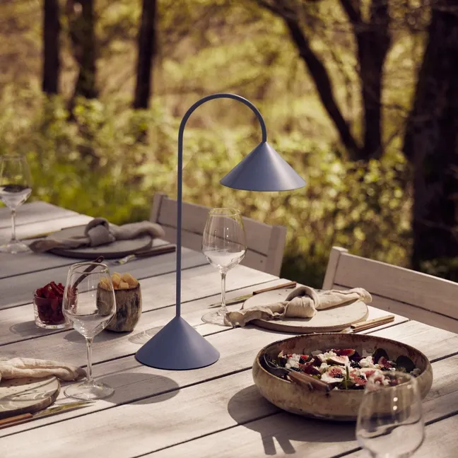 Lampada da tavolo Grasp, Thomas Albertsen | Blu