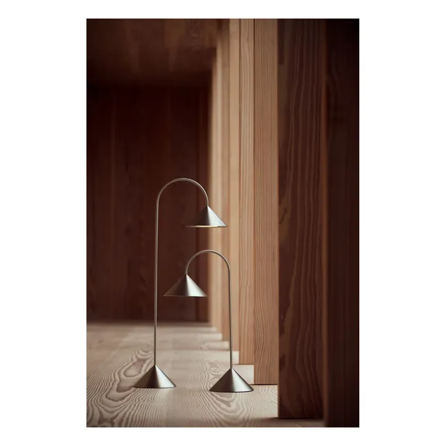 Lampada da tavolo Grasp, Thomas Albertsen | Acciaio