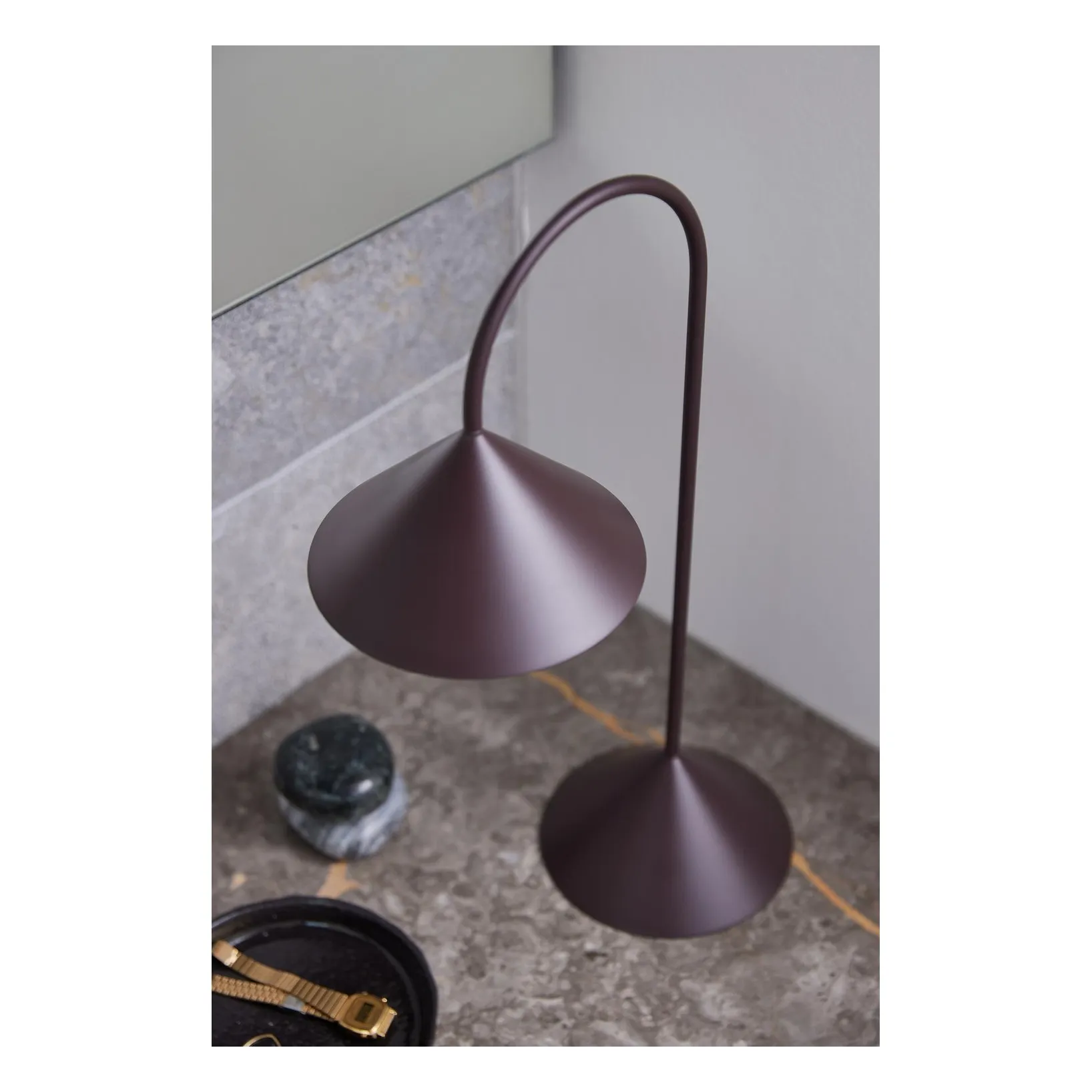 Lampe à poser Grasp, Thomas Albertsen | Betterave- Image produit n°5
