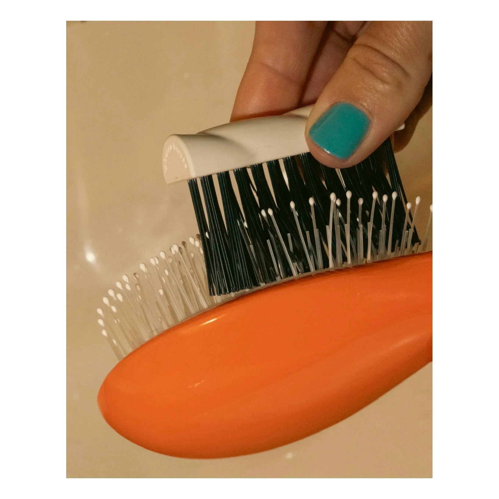 Outil de nettoyage pour brosse  | Crème- Image produit n°2