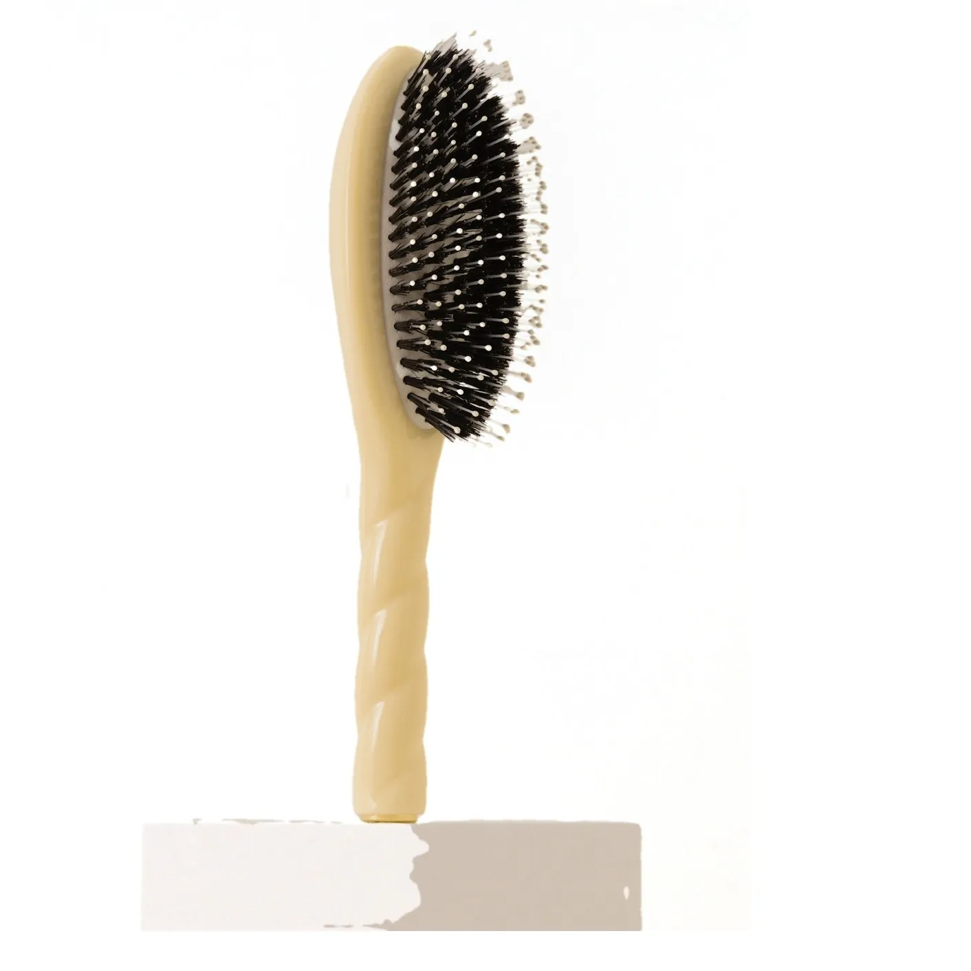 Brosse à cheveux L'Indispensable Douceur N°03 - Cuir chevelu sensible | Ivoire- Image produit n°2