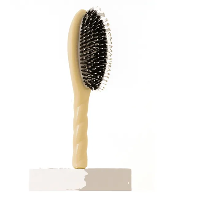 L'Indispensable Douceur Hairbrush No. 03 - Sensitive Scalp | Ivory