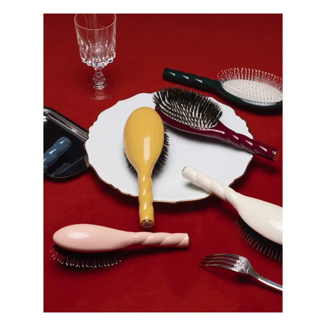 L'Indispensable Douceur Hairbrush No. 03 - Sensitive Scalp | Powder pink