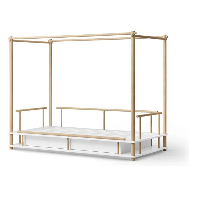 Camp canopy bed in oak