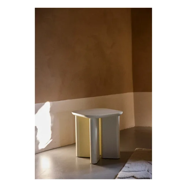 Table d'appoint en bois laqué Garance | Crème