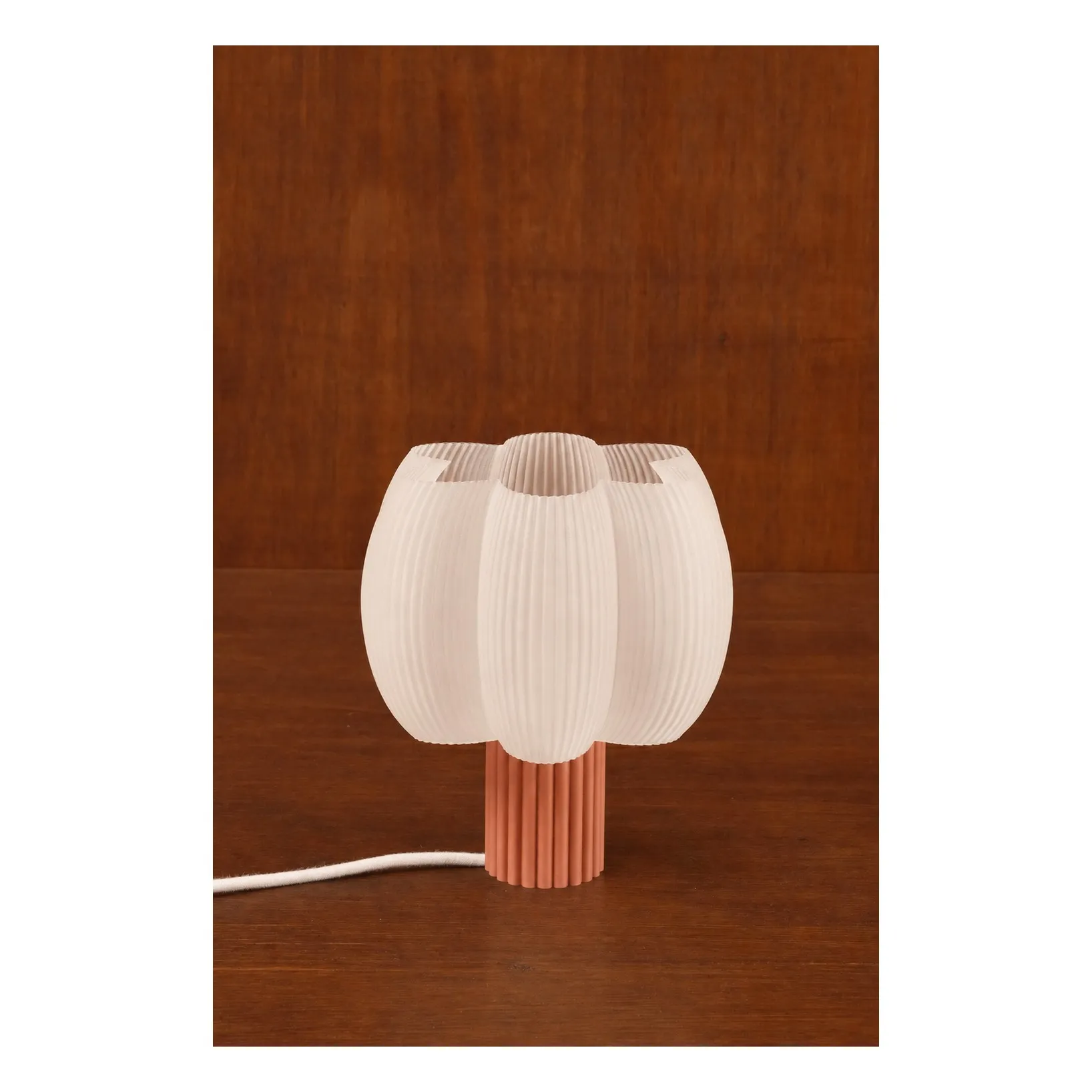 Bleuu-studio - Lampe Fluffy (Bleuu Studio) - Couverture