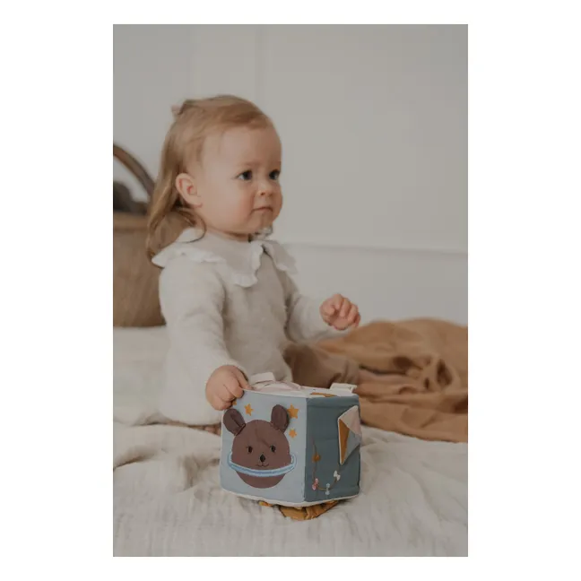 Little Flyers Sensory Activity Cube