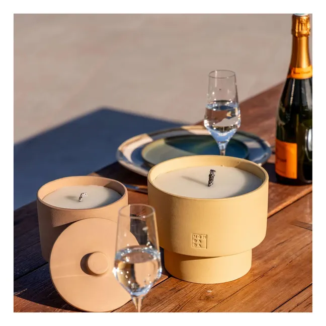 Vela de exterior con funda, fragancia neutra June Ibiza Three  | Terracotta