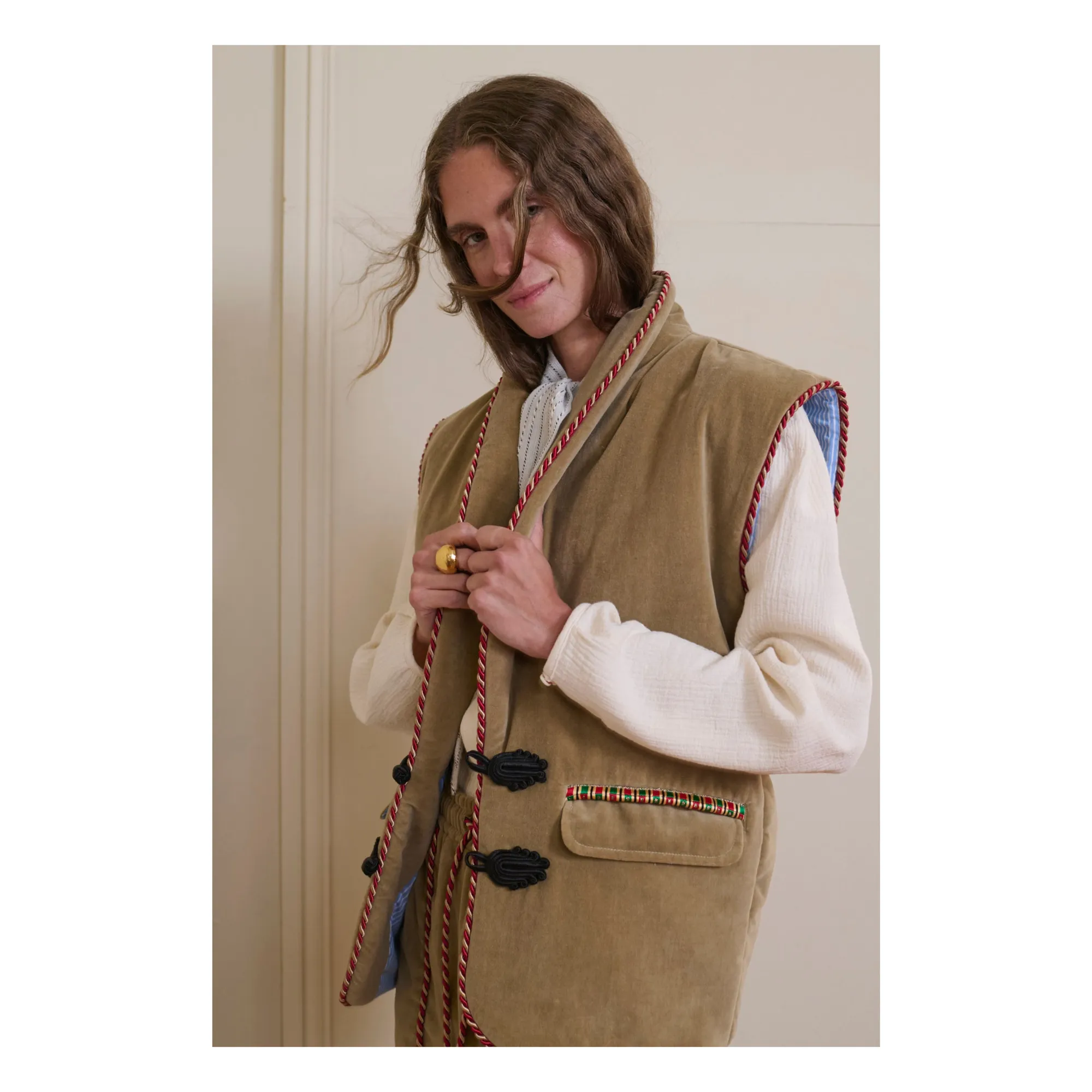 Hansel Sleeveless Jacket | Beige- Product image n°4