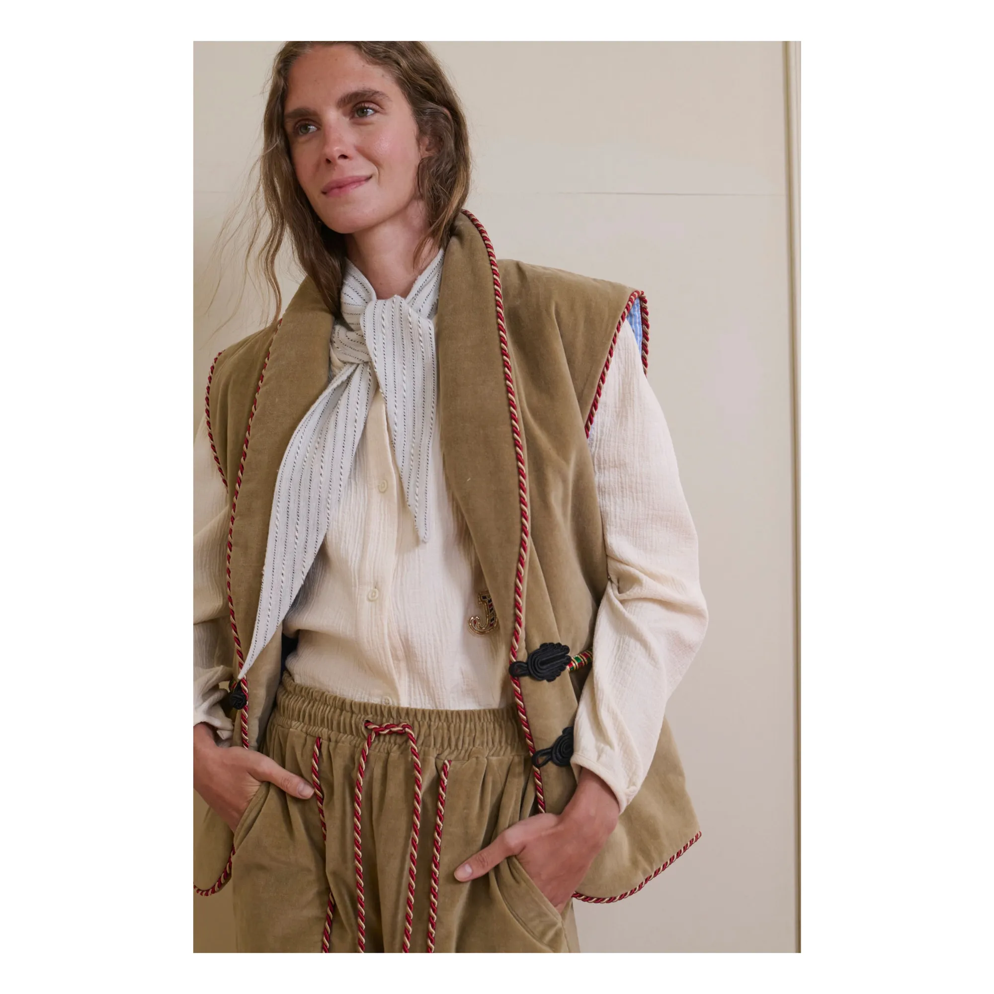 Hansel Sleeveless Jacket | Beige- Product image n°5