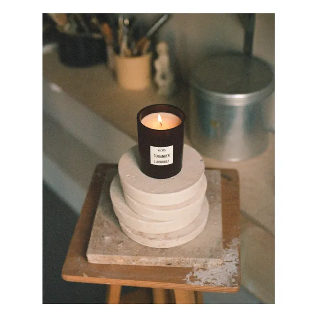 Candela profumata al coriandolo - 260g | Senza colore