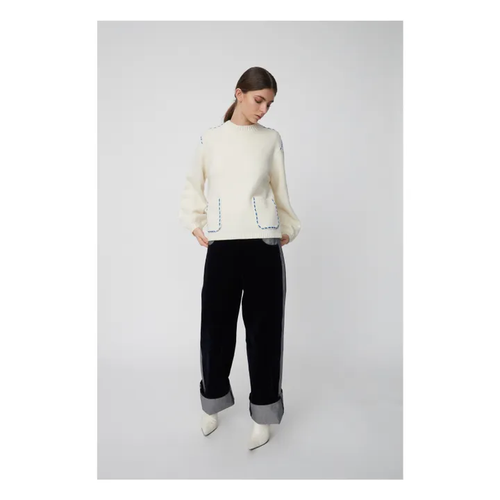 Bestickter Pullover aus Wolle | Seidenfarben- Produktbild Nr. 2