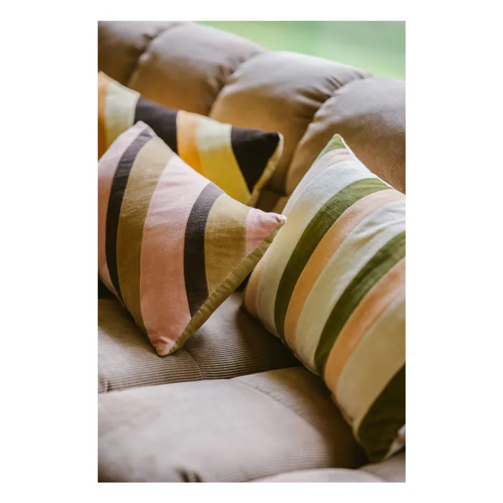Coussin rayé en velours | Crème- Image produit n°1