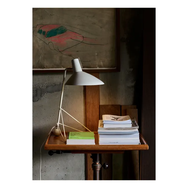 HM9 Tripod table lamp, Hvidt &amp; Mølgaard | White