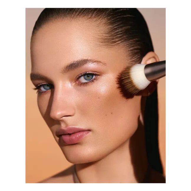 Soft-Focus Cream Bronzer Solar Infusion | Kauai
