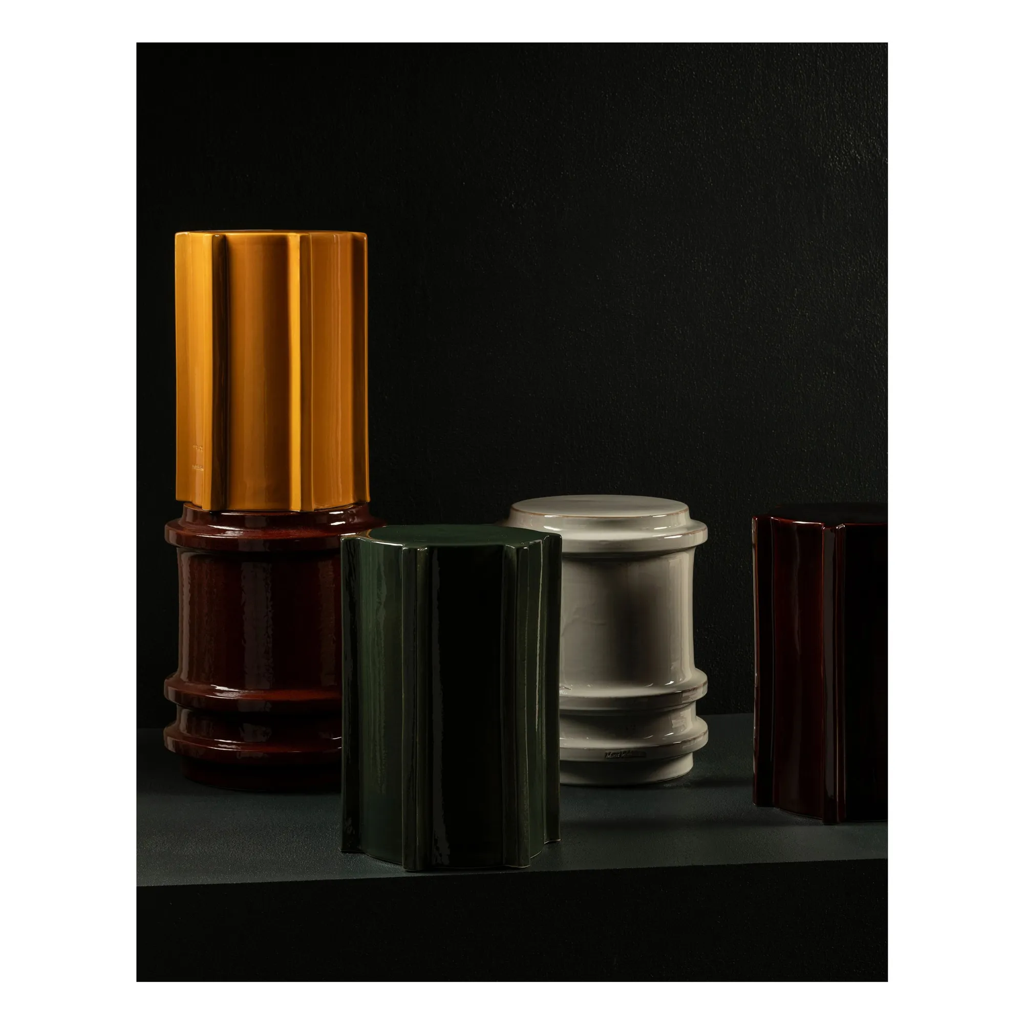 Table d'appoint en grès Pawn, Marie Michielssen | Crème- Image produit n°1