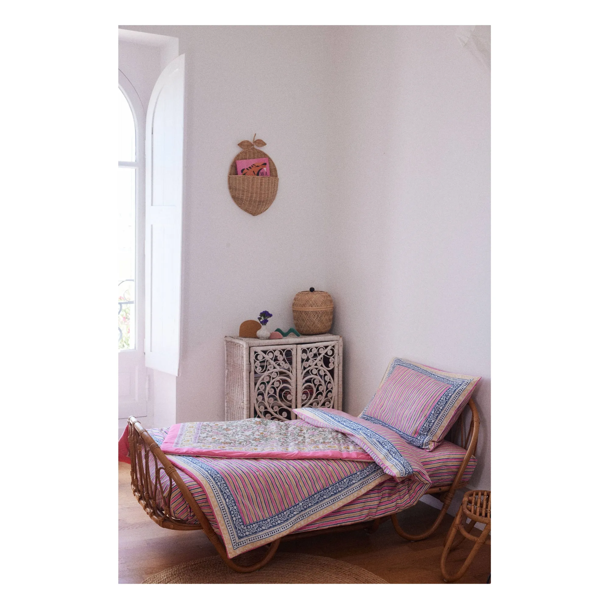 Louise Misha Pink Enoha Throw In Organic Cotton