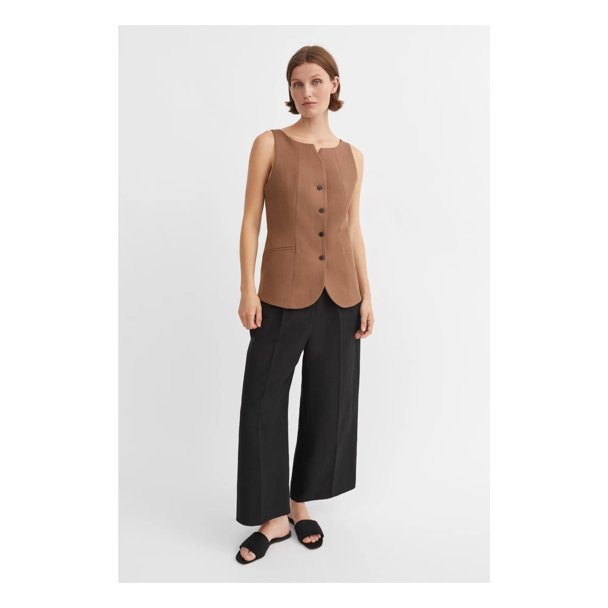 Skall Studio Brown Toni Sleeveless Jacket Linen And Recycled Cotton
