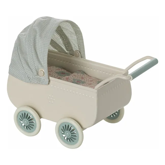 Mäusebaby in seinem Kinderwagen | Mintgrün