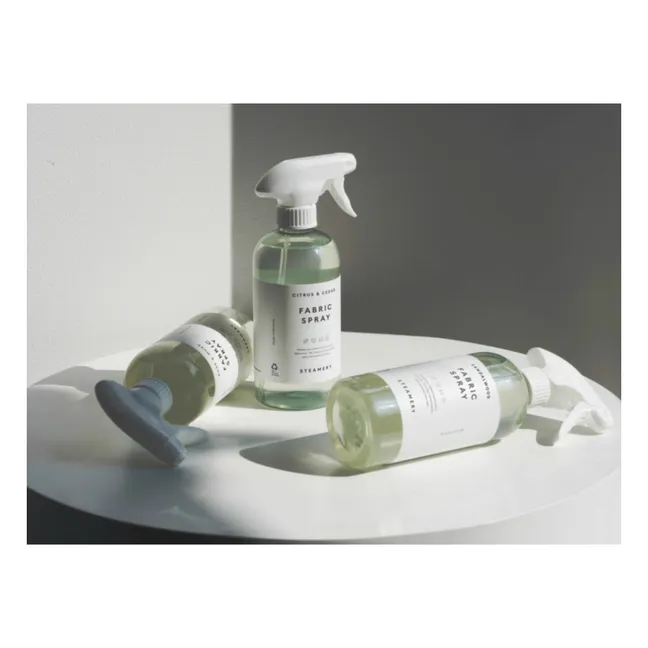 Spray textil de rosa y almizcle