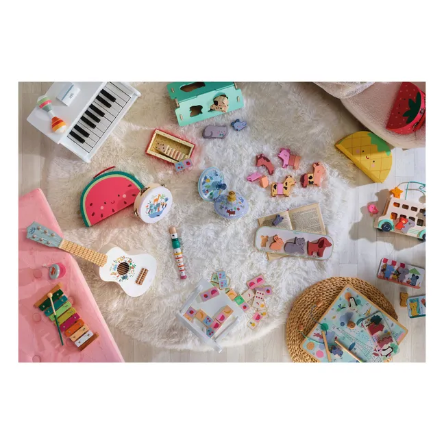 Conjunto de instrumentos musicales de madera