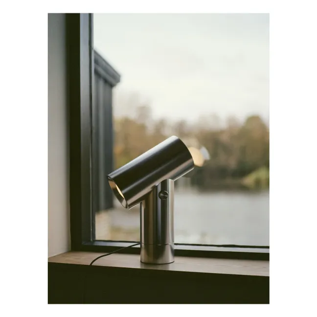 Beam table lamp, Tom Chung | Aluminium