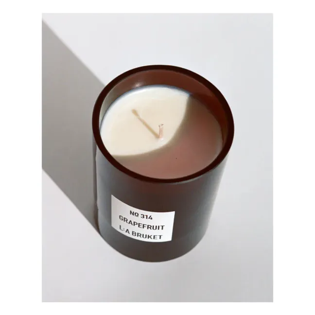 Vela perfumada de pomelo - 260g | Sin tintes