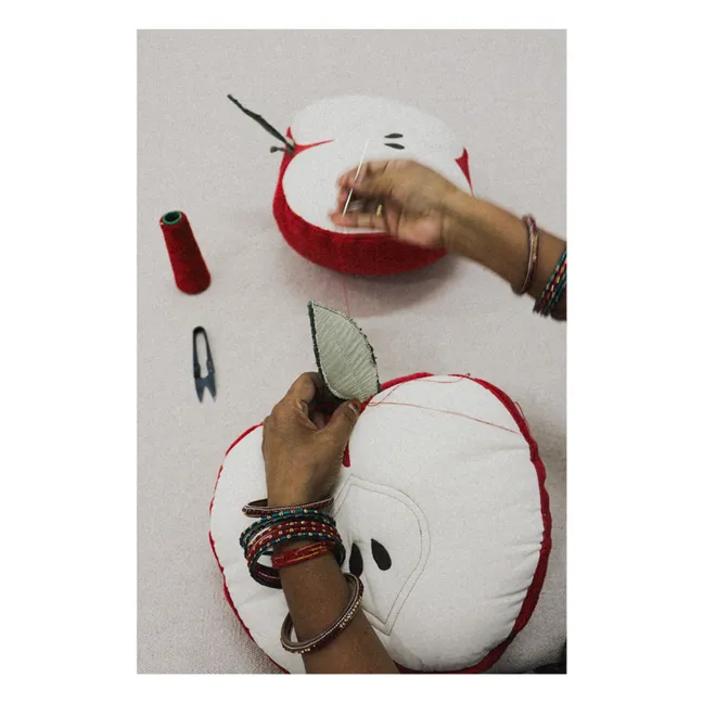 Apple cushion | Red