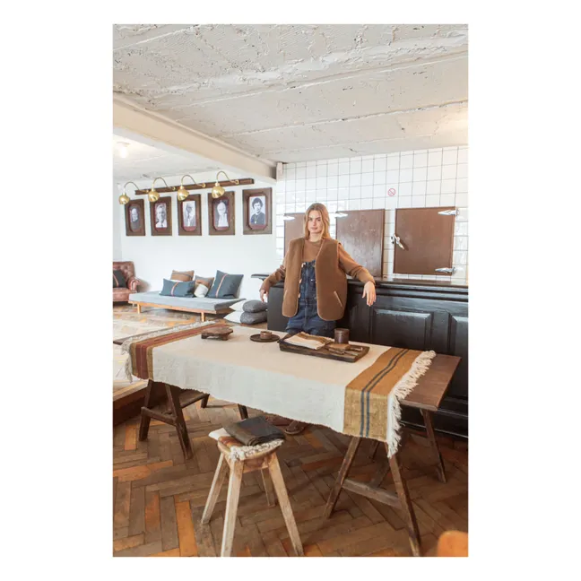 Belgian Table Hillsde | Cream