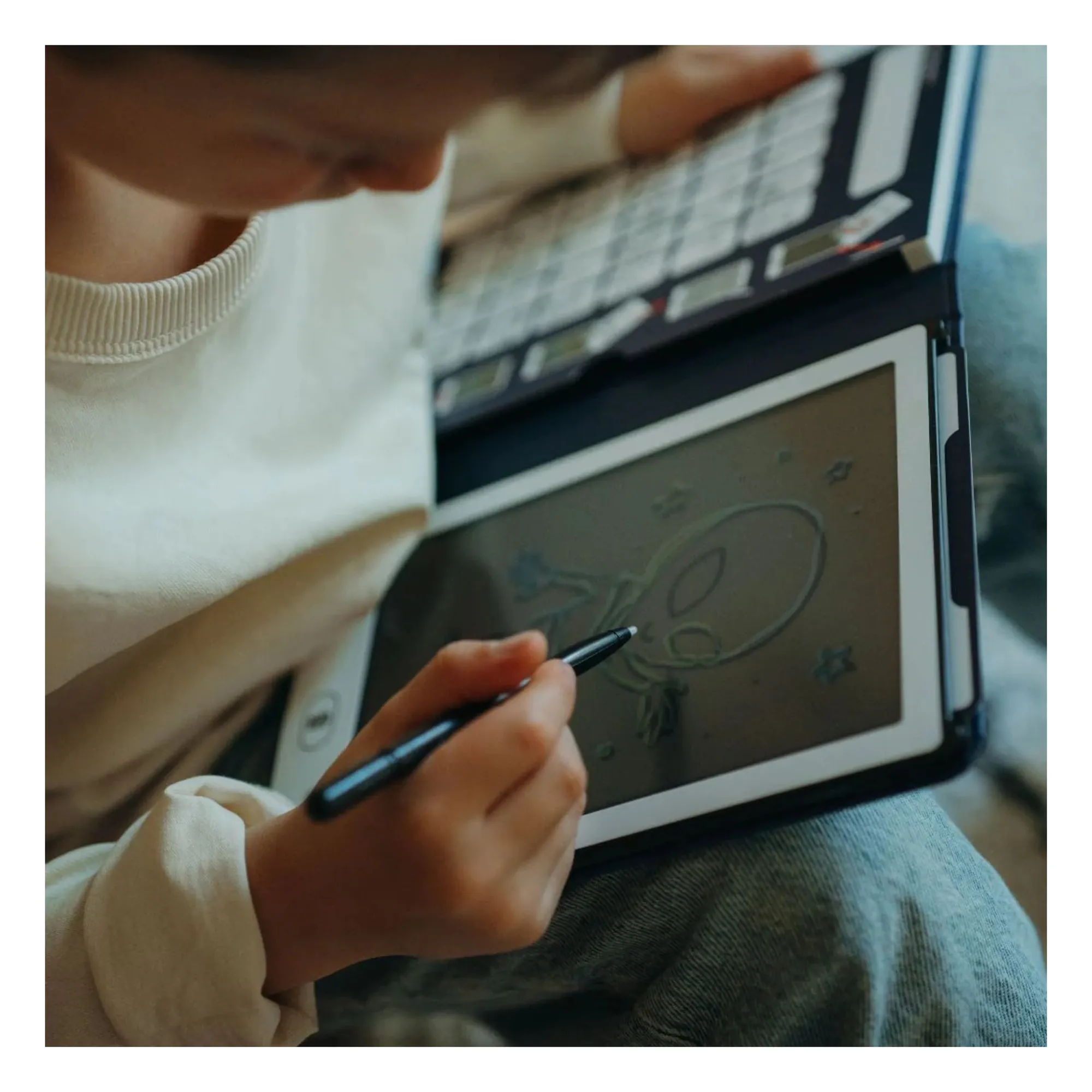 Tablette à dessin Kidydraw Mini | Bleu nuit- Image produit n°1