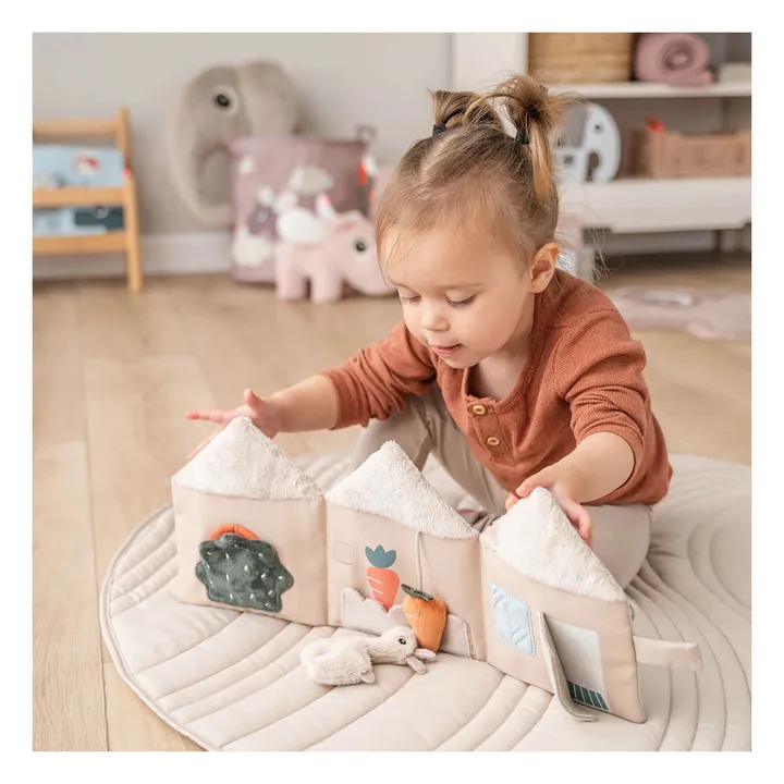Livre en tissu La maison de Lalee | Sable- Image produit n°2
