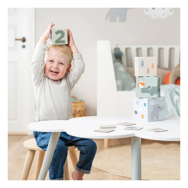 Deer Friends stacking blocks