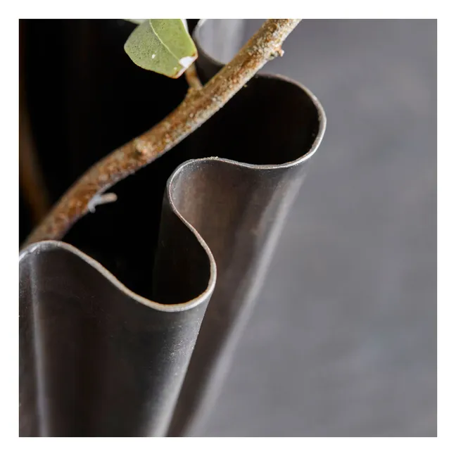 Flood iron vase | Grey