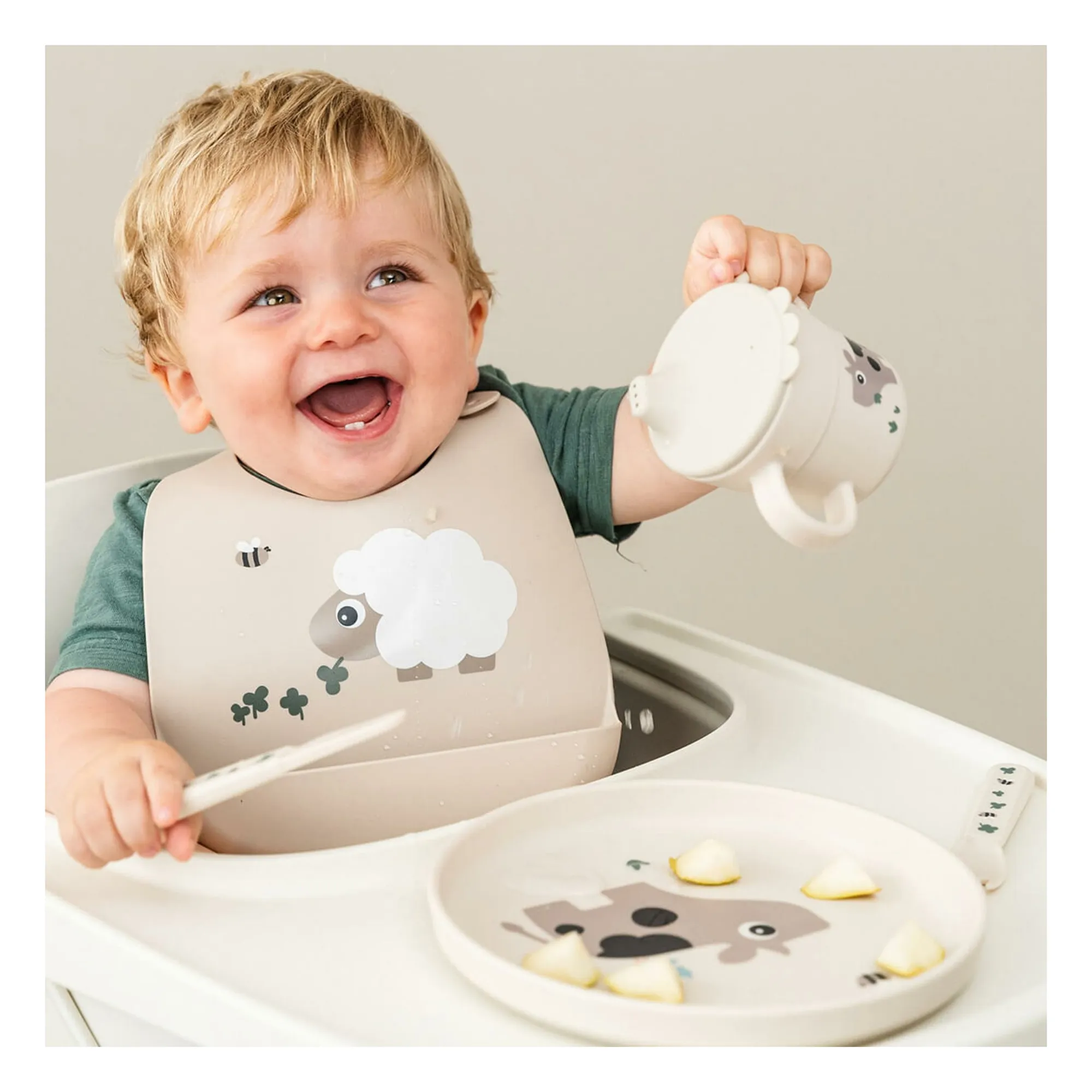 Bavoir en silicone Sheepy | Sable- Image produit n°2