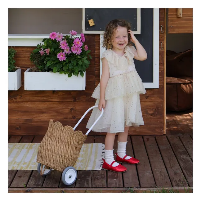 Petal rattan basket on wheels