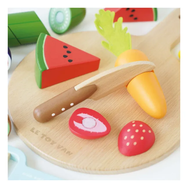 Planche à découper et ses aliments