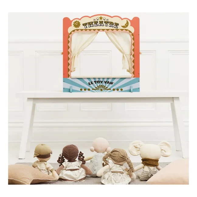 Puppet theater | Coral