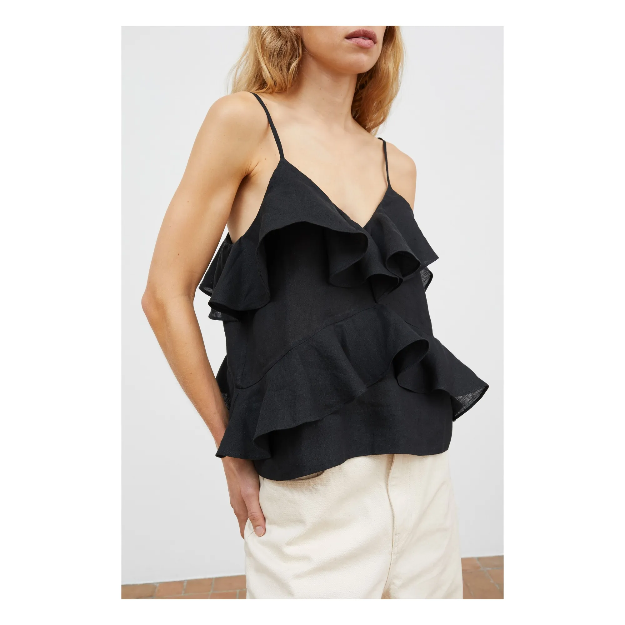Skall Studio Black Top Benedicte Lin