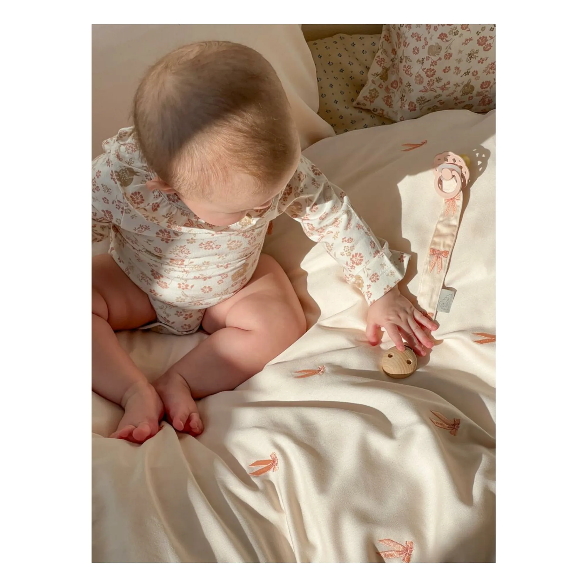 Attache-tétines brodé Bows | Rose- Image produit n°4