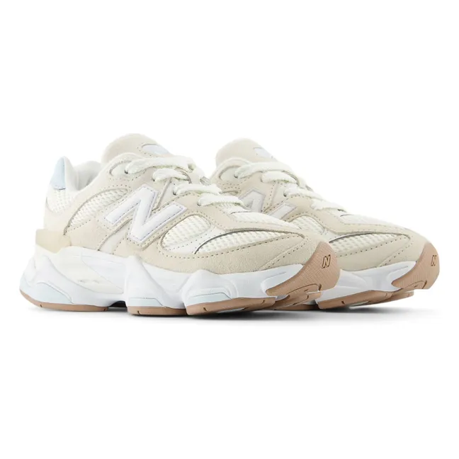 Turnschuhe mit Schnürung 9060 | Pfirsichfarben